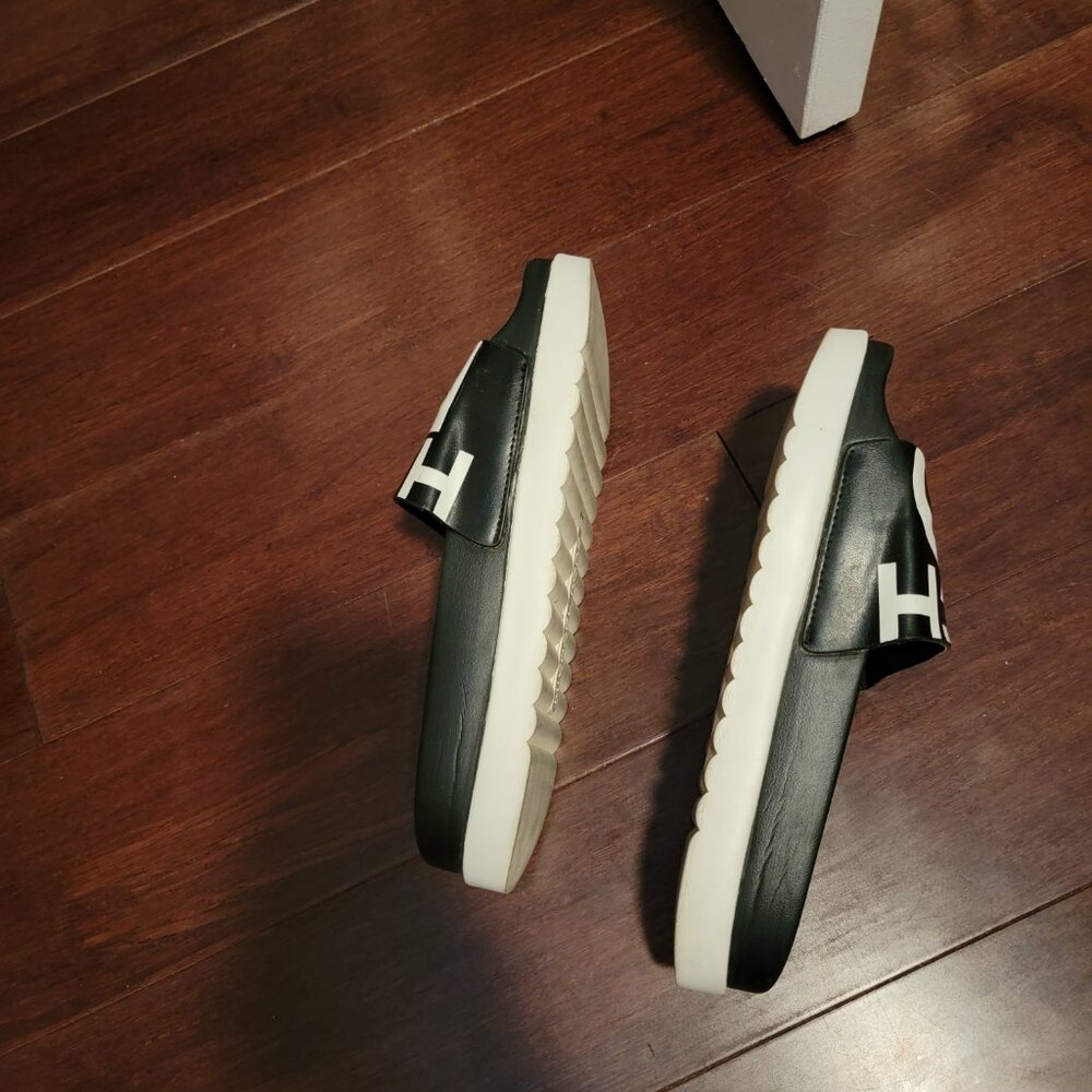 Michael Kors Black Slide Sandals - Picture 6 of 14